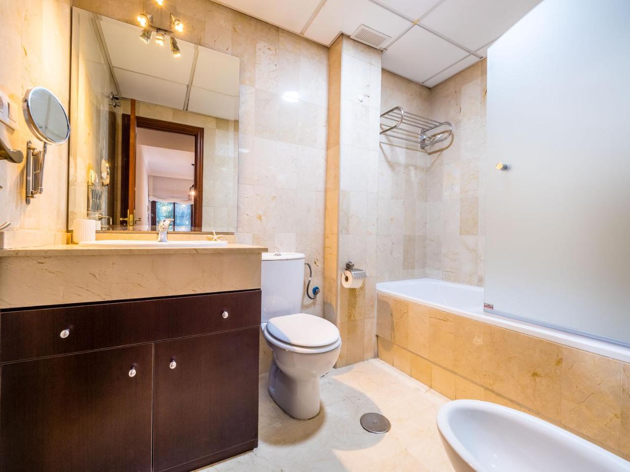 Malaga Center Experience - Premium Apartment المظهر الخارجي الصورة